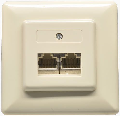 Cat5e Netzwerkdose TD10-88U Unterputzmontage f�r 2 Zuleitungen