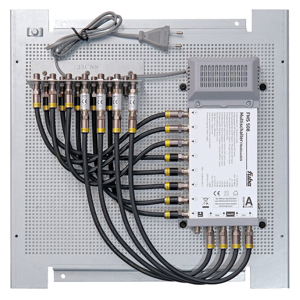 Multischalterpanel 5/8 - XmediaSat MP-FMS508 für 8 Teilnehmer vormontiert mit Potentialausgleich und Überspannungsschutz