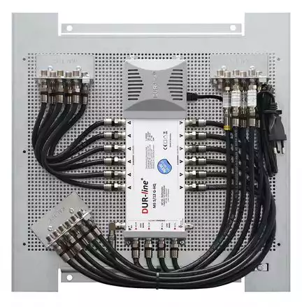 11111Multischalterpanel 5/12 - XmediaSat MP-DMS512 für 12 Teilnehmer vormontiert mit Potentialausgleich und Überspannungsschutz