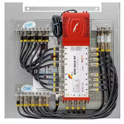 Multischalterpanel 5/16 - XmediaSat MP-BMS5016 für 16 Teilnehmer vormontiert mit Potentialausgleich und Überspannungsschutz