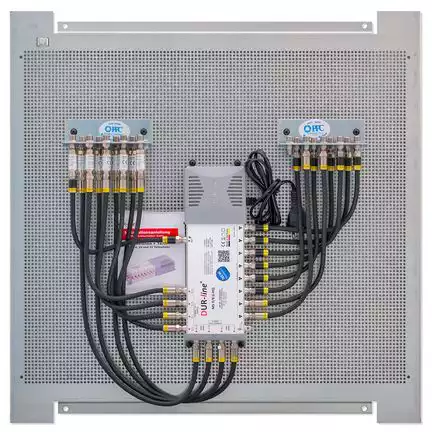 11111Multischalterpanel 9/8 - XmediaSat MP-DMS98 für 8 Teilnehmer vormontiert mit Potentialausgleich und Überspannungsschutz