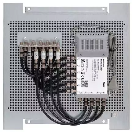 11111Multischalterpanel 5/6 - XmediaSat MP-FMS506 für 6 Teilnehmer vormontiert mit Potentialausgleich und Überspannungsschutz
