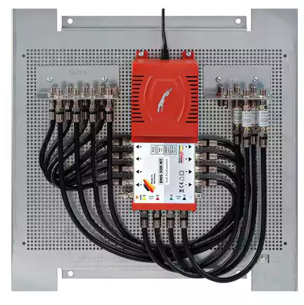 Multischalterpanel 5/8 - XmediaSat MP-BMS508NT für 8 Teilnehmer vormontiert mit Potentialausgleich und Überspannungsschutz